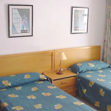 Gemelos Ii-iv Hotel