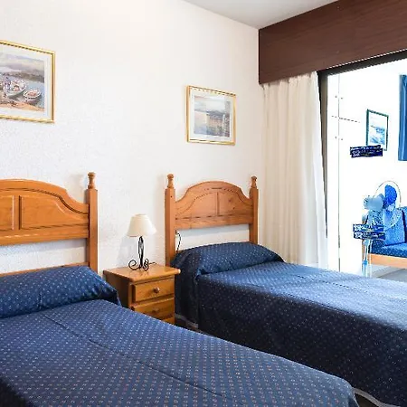 Gemelos Ii-iv Hotel